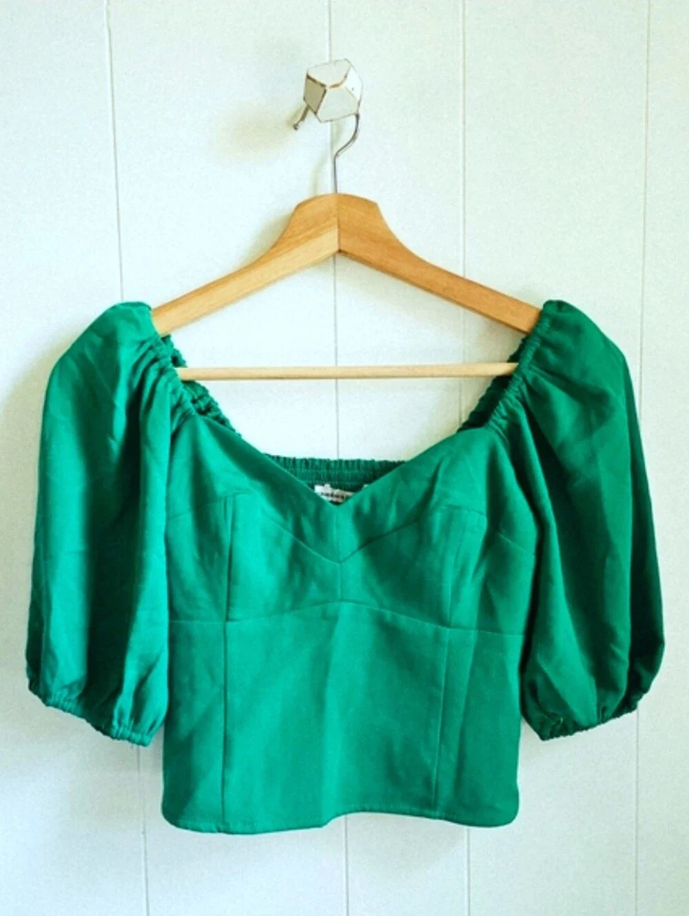 ☆ A&F Kelly Green Sweetheart Top
